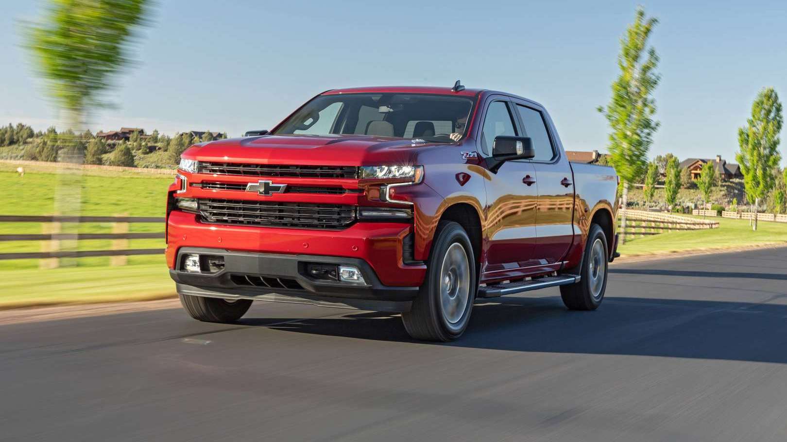 The 2020 Chevrolet Silverado 3.0L Duramax diesel achieves 33 mpg on the ...