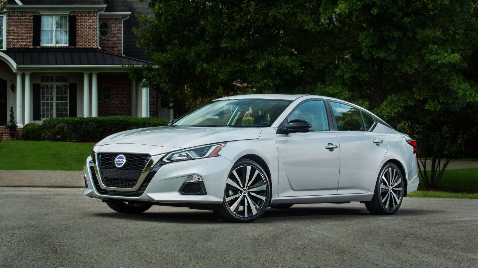 The 2020 Nissan Altima has a higher base price but is loaded with new ...