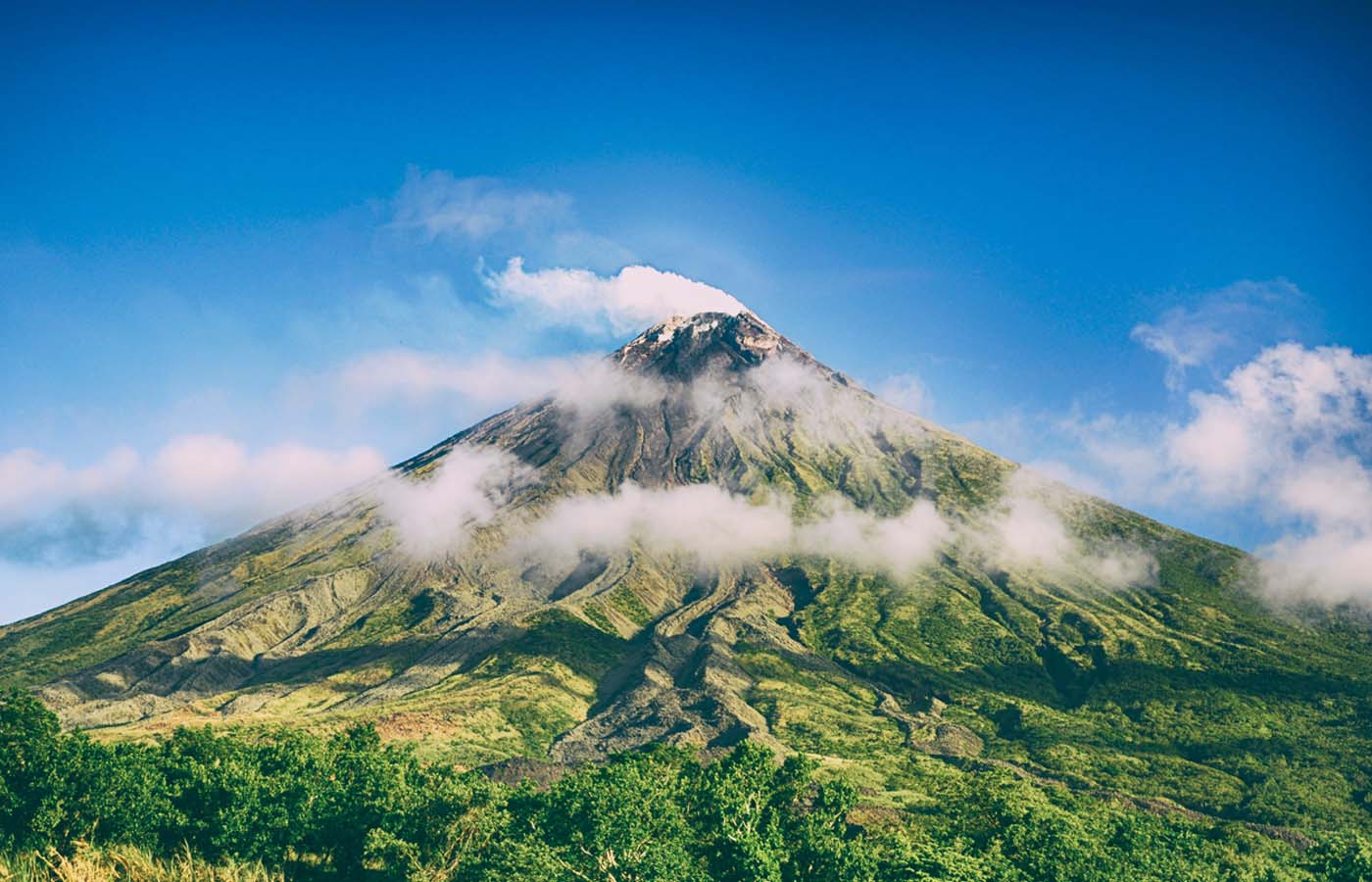 pictures-of-inactive-volcanoes-in-the-philippines-picturemeta