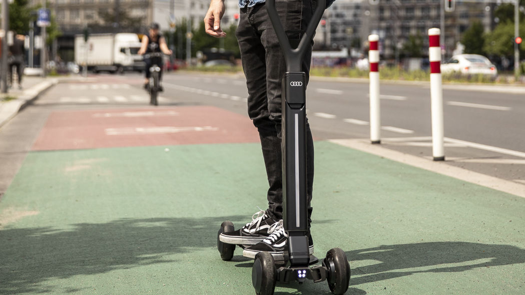 audi e tron scooter