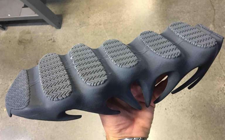 where to buy yeezys in paris