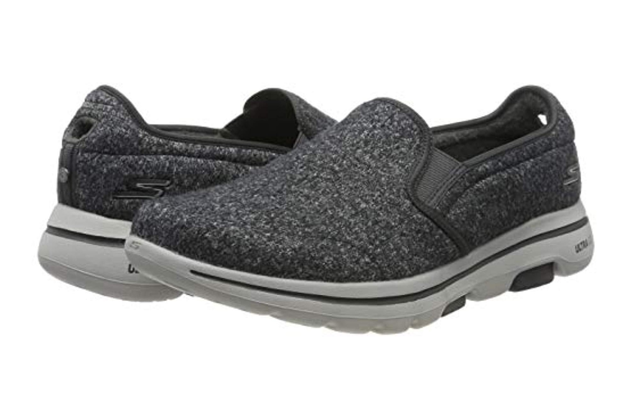 washing skechers go walk shoes