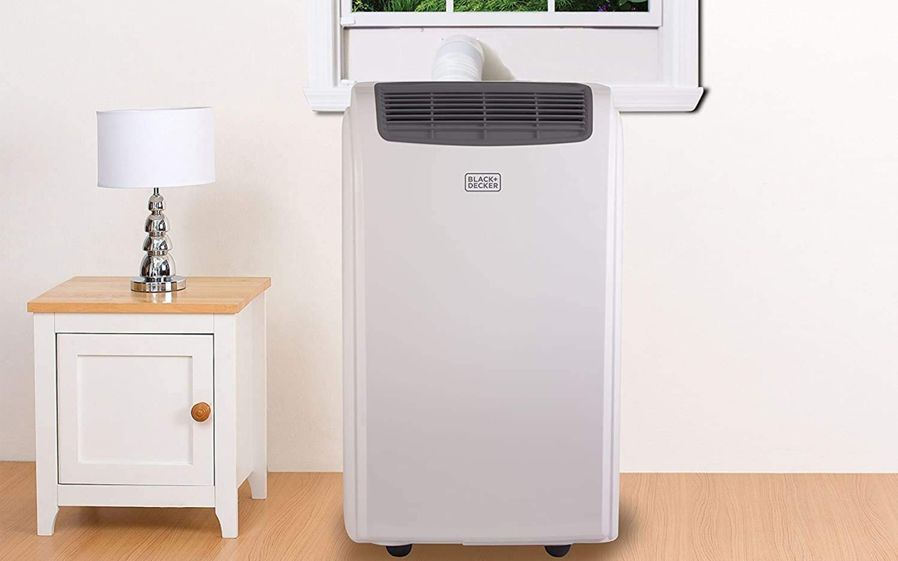 https://dlmag.com/wp-content/uploads/2020/08/Black-and-Decker-portable-air-conditioner_img1.jpg