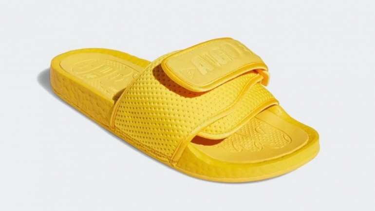 pharrell williams flip flops