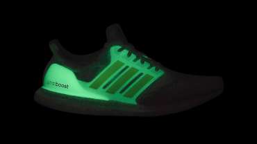 Adidas UltraBOOST 5.0 DNA Glow