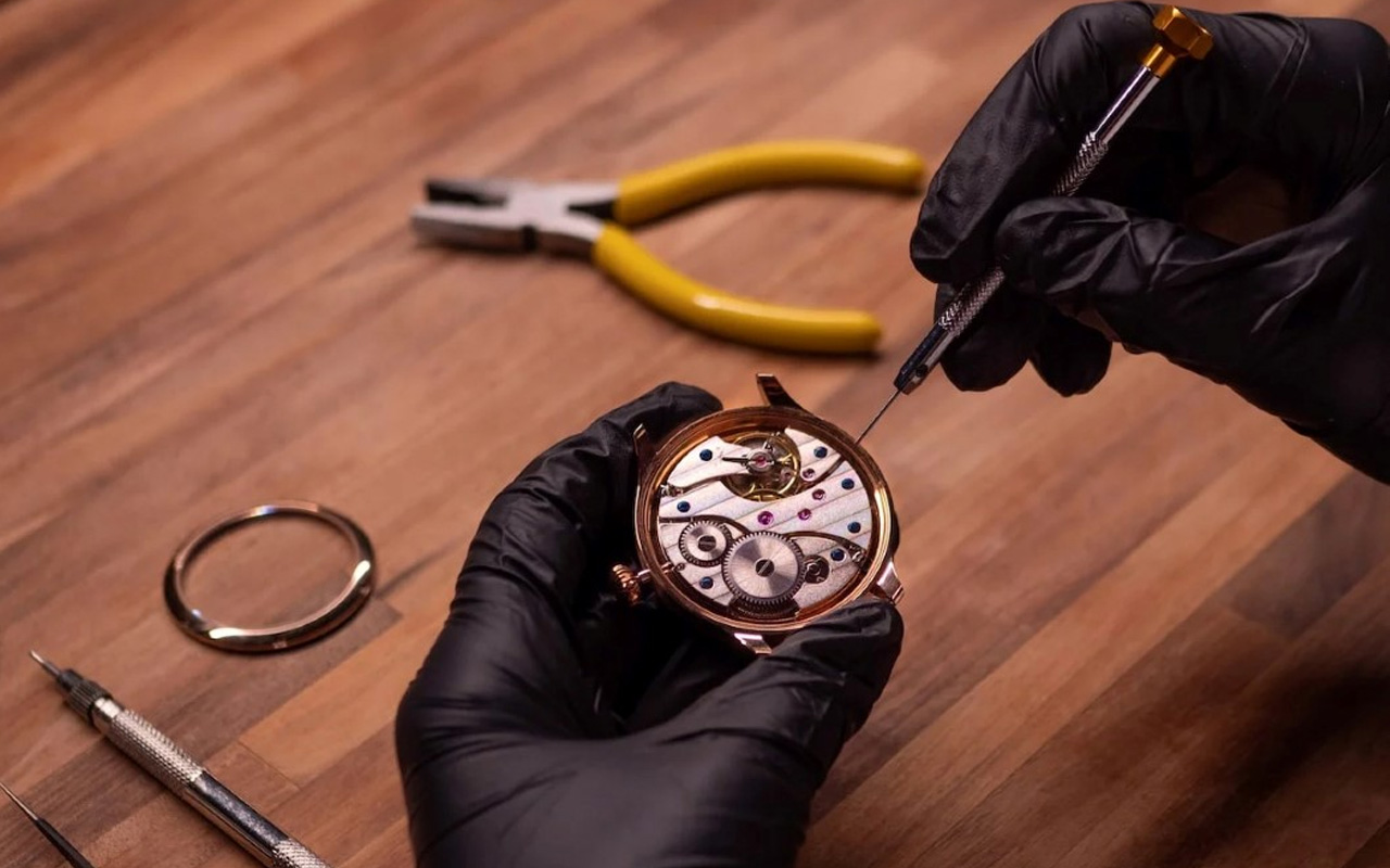 Rotate provides watch kits to let you build your own mechanical