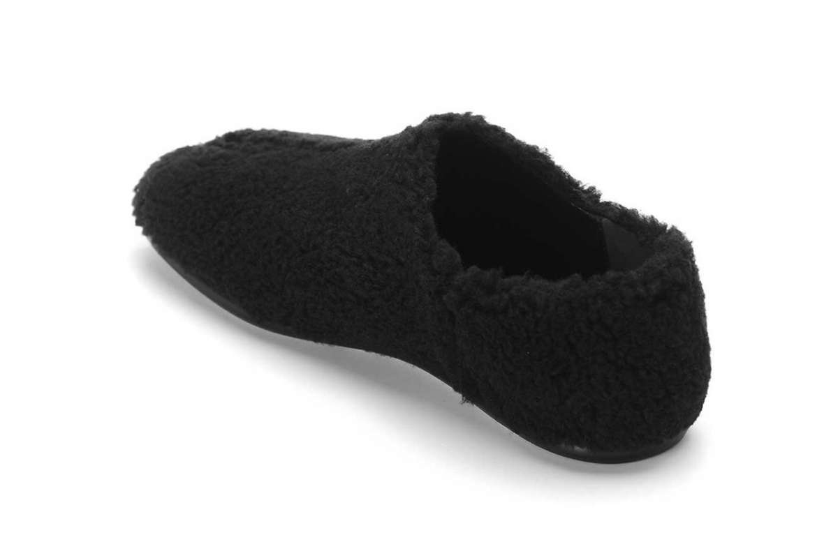 Maison Margiela Fleece Tabi Mocassin now available - DadLife Magazine