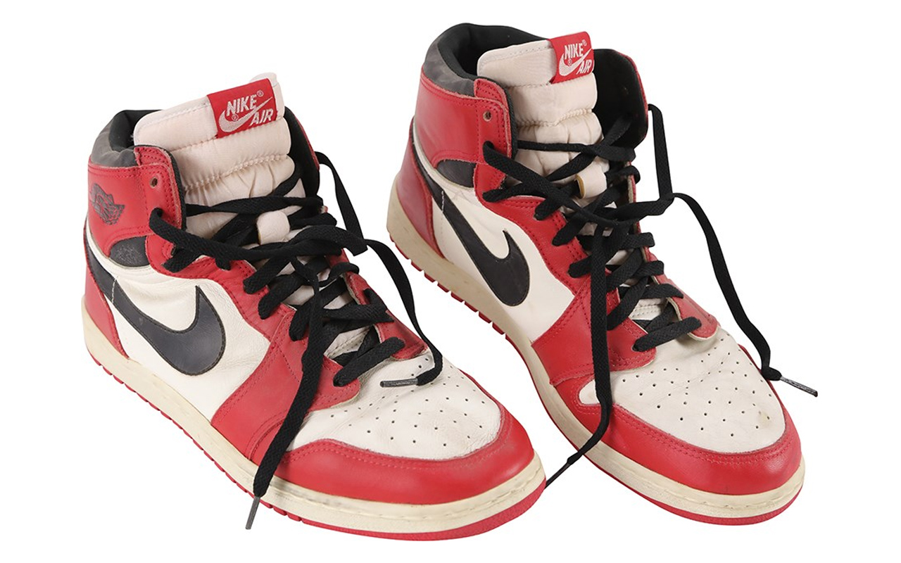 Michael Jordan's last original AJ1 he's 