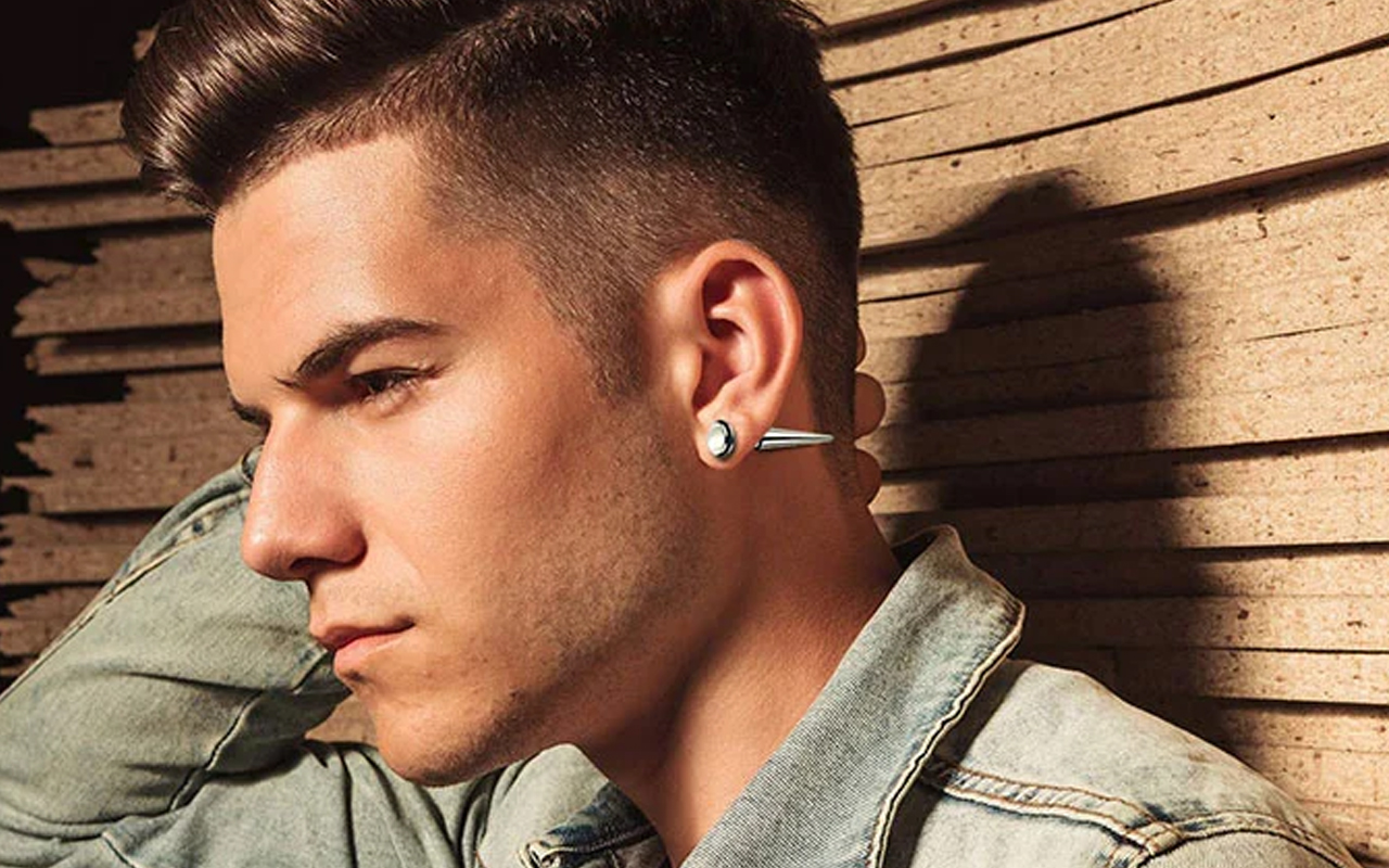 Men hot sale earring trend