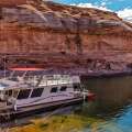 Best destinations for houseboat vacations in America