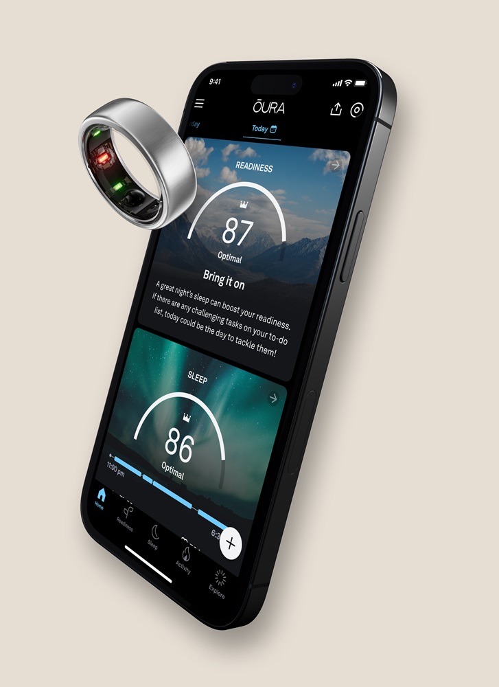 Oura Ring Horizon with app showing sleep metrics