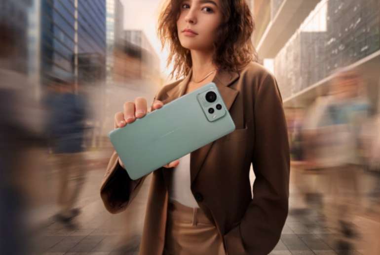 Young woman holding the new ASUS Zenfone 12 Ultra