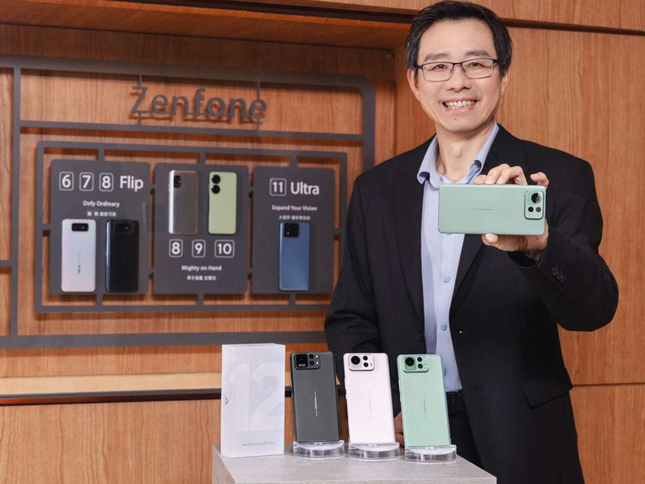 Man holding the new ASUS Zenfone 12 Ultra