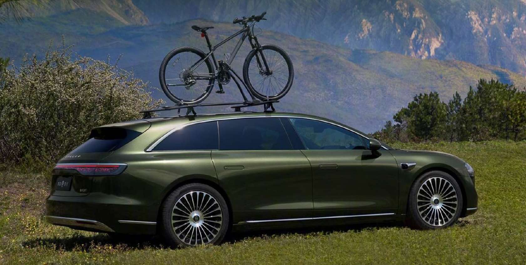 Stelato S9T wagon exterior design showing European estate proportions